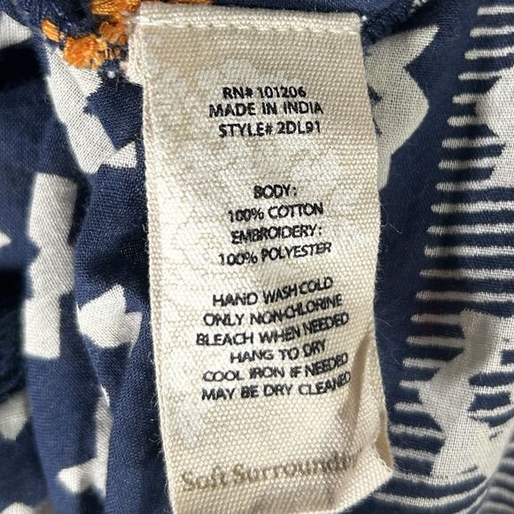 Soft Surroundings Top Blouse XS Embroidered Floral Fringe Hem Bell Sleeve Boho - Picture 9 of 16